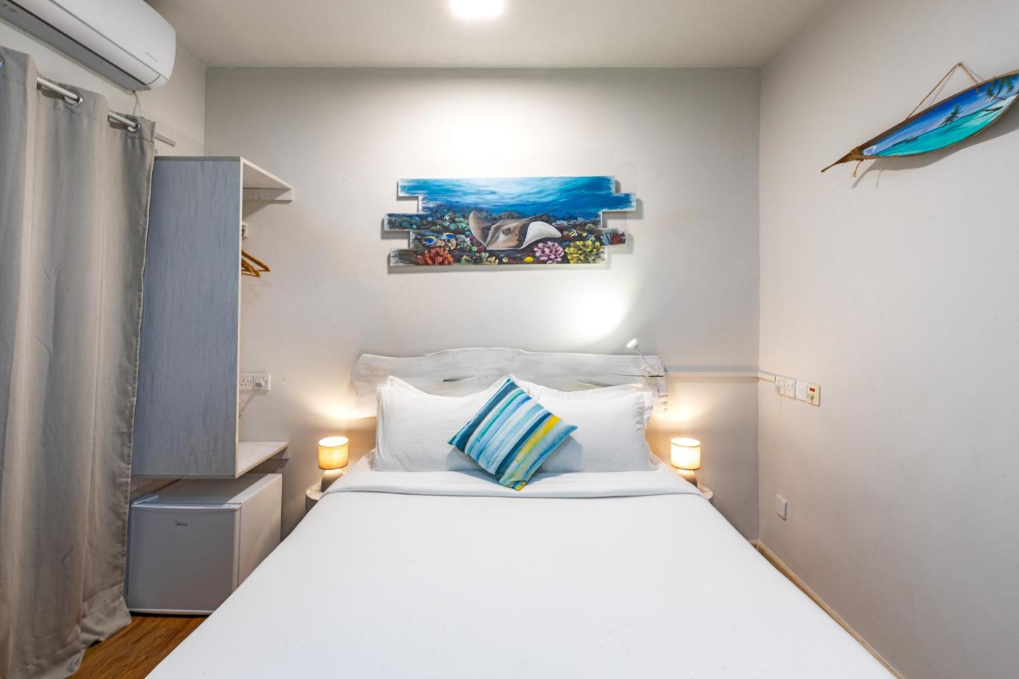 Отель Ocean Pearl Maldives At Gulhi Island Экстерьер фото